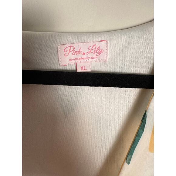 Pink Lily Women’s Lemon Romper size XL cutout front tie with stretch waist NWOT - Picture 4 of 6